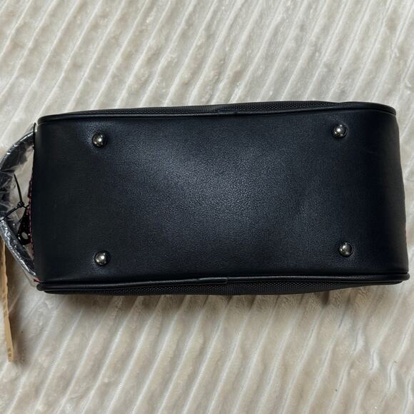 Robert Graham Hydrus Max Toiletry Bag - Picture 3 of 13